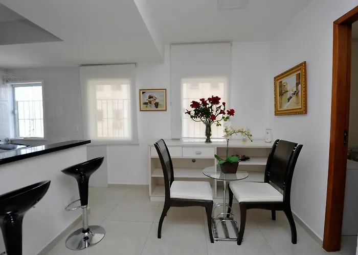 Apartamento 2 Quartos Proximo A 25 De Marco E Bom Retiro